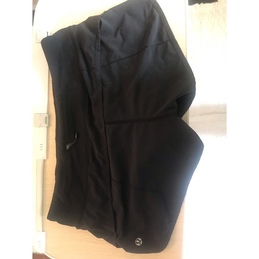 Lululemon speed up shorts 2.5”